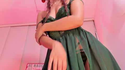 Snapshot of steffy_dan chatting on 12.22.24 Steffy online show from 12.22.24