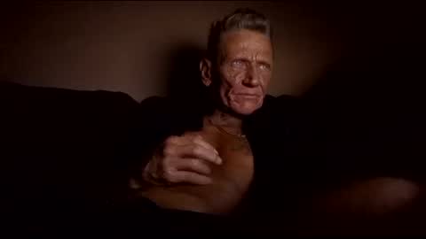 Snapshot of stefy1037 chatting on 02.16.25 stefy1037 online show from 02.16.25