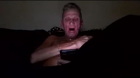 Snapshot of stefy1037 chatting on 11.18.25 stefy1037 online show from 11.18.25