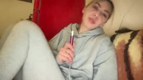 stefy_glow online show from 02.25.25