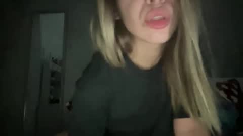 stefy_glow online show from 11.12.25