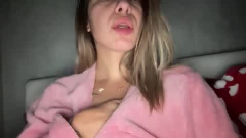 stefy_glow online show from 11.16.25