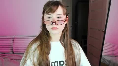 Snapshot of stella_sunny chatting on 09.16.25 stella_sunny online show from 09.16.25