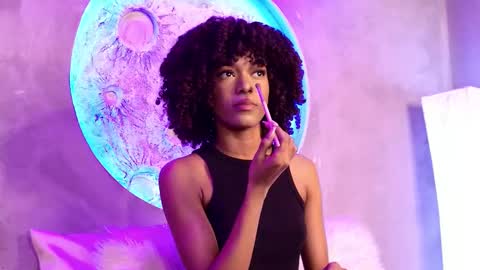 S T E L L A online show from 10.13.25