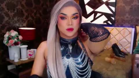 Snapshot of stellagrayts chatting on 01.01.25 CALL ME STELLA online show from 01.01.25