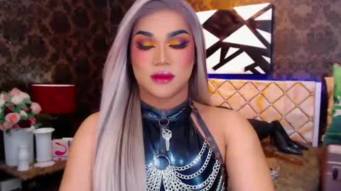 Snapshot of stellagrayts chatting on 01.04.25 CALL ME STELLA online show from 01.04.25