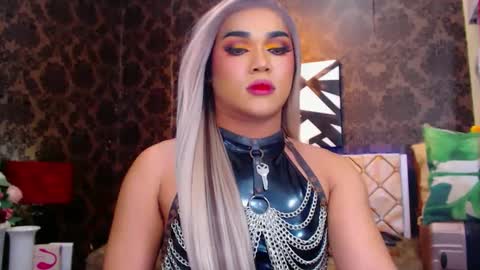 Snapshot of stellagrayts chatting on 01.04.25 CALL ME STELLA online show from 01.04.25