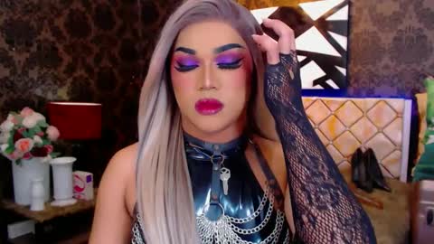 Snapshot of stellagrayts chatting on 01.10.25 CALL ME STELLA online show from 01.10.25