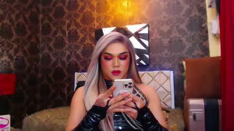 Snapshot of stellagrayts chatting on 02.09.25 CALL ME STELLA online show from 02.09.25