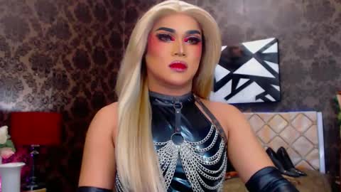 Snapshot of stellagrayts chatting on 02.26.25 CALL ME STELLA online show from 02.26.25