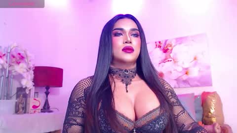 CALL ME STELLA online show from 02.05.26