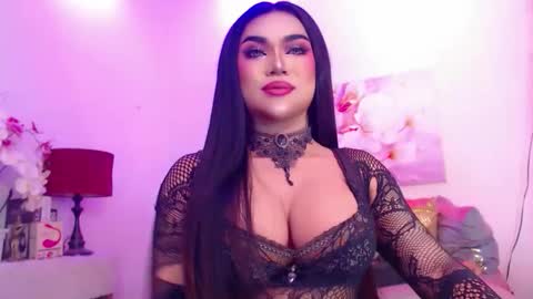 CALL ME STELLA online show from 04.13.26