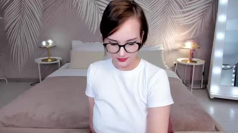 Snapshot of stellawills chatting on 01.26.25 Stella online show from 01.26.25