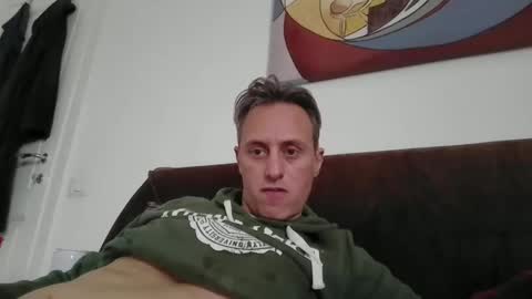 Snapshot of sten015 chatting on 02.26.25 sten015 online show from 02.26.25