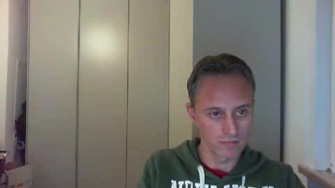 Snapshot of sten015 chatting on 11.17.25 sten015 online show from 11.17.25