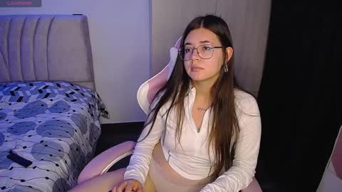 Snapshot of stepha_sweet chatting on 12.27.24 Emma online show from 12.27.24