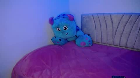 Snapshot of stepha_sweet chatting on 02.06.25 Emma online show from 02.06.25