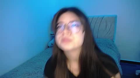 Snapshot of stepha_sweet chatting on 02.25.25 Emma online show from 02.25.25