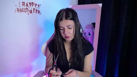 Snapshot of stepha_sweet chatting on 10.26.25 Emma online show from 10.26.25