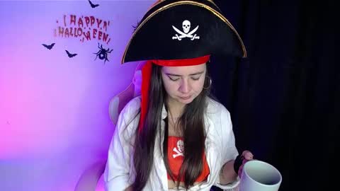 Snapshot of stepha_sweet chatting on 11.01.25 Emma online show from 11.01.25