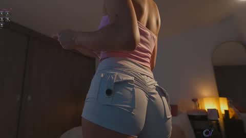 Snapshot of stephania_let chatting on 02.20.26 stephania_let online show from 02.20.26