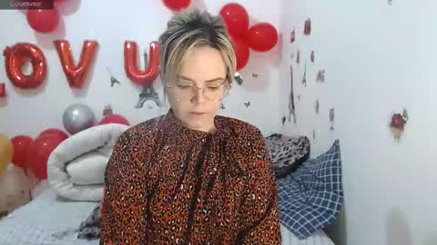 Stephanie   online show from 02.23.26