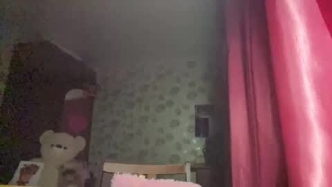 Snapshot of stephaniflicek chatting on 02.20.26 Stephani online show from 02.20.26