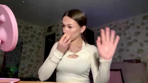 Snapshot of stephaniflicek chatting on 02.25.26 Stephani online show from 02.25.26