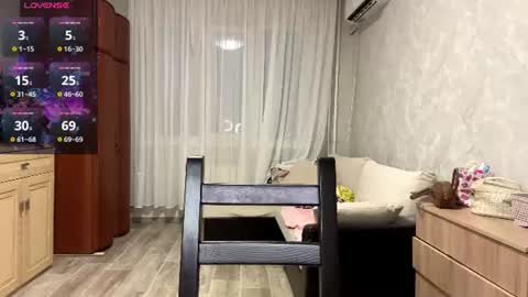 Stephani online show from 07.10.26