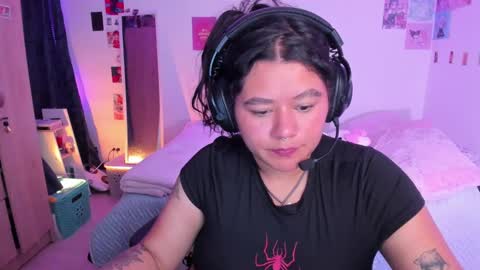 Stephanie  online show from 02.04.25