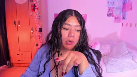 Stephanie  online show from 02.12.25