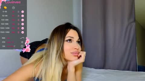 Stephany online show from 12.04.25