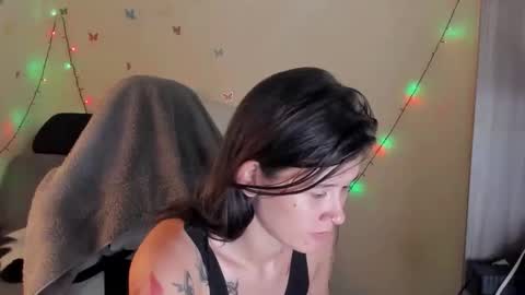 Stephany  independient model  online show from 02.21.26