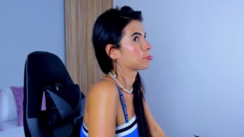 S T E P H A N Y A online show from 09.13.25