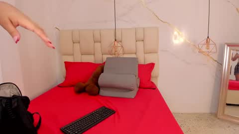 Stefanny online show from 01.21.25