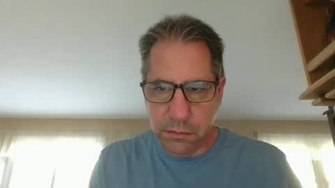 Snapshot of stephenhal9 chatting on 09.17.25 stephenhal9 online show from 09.17.25