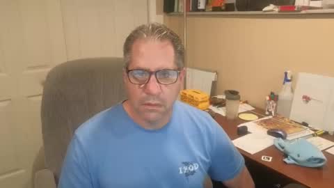 Snapshot of stephenhal9 chatting on 09.23.25 stephenhal9 online show from 09.23.25