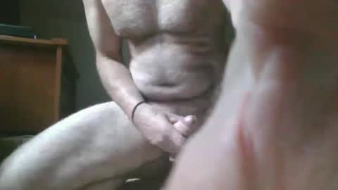 Snapshot of stevedevinrachel chatting on 10.30.25 steve online show from 10.30.25