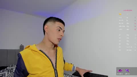 Snapshot of steveen_1604 chatting on 12.05.24 Stevenn online show from 12.05.24