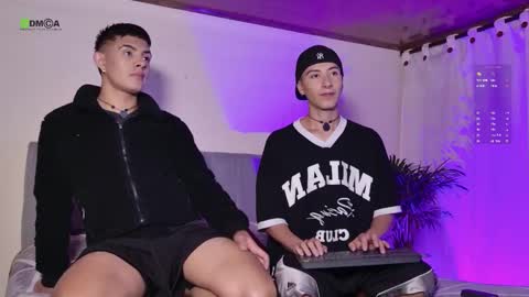 Snapshot of steveen_1604 chatting on 11.25.25 Stevenn online show from 11.25.25