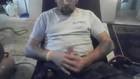 Snapshot of steveneg13 chatting on 10.14.25 Steveneg13 online show from 10.14.25