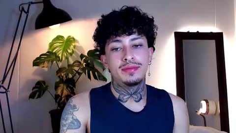 Daniel Steven Navarro online show from 04.26.26