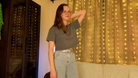 Snapshot of steventidball chatting on 10.25.25 Candy online show from 10.25.25