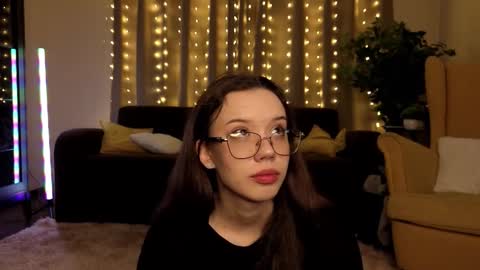 Snapshot of steventidball chatting on 11.12.25 Candy online show from 11.12.25