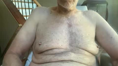 Snapshot of stillbad2 chatting on 10.06.25 Stillbad2 online show from 10.06.25