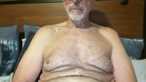 Snapshot of stillbad2 chatting on 12.18.25 Stillbad2 online show from 12.18.25