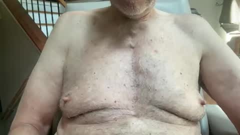 Snapshot of stillbad2 chatting on 04.01.26 Stillbad2 online show from 04.01.26