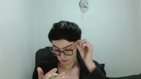 Snapshot of stiv_grant chatting on 02.18.26 stiv_grant online show from 02.18.26