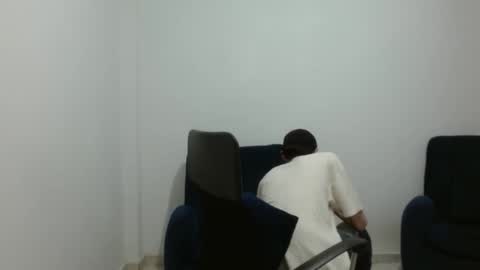 Snapshot of stiv_grant chatting on 02.25.26 stiv_grant online show from 02.25.26