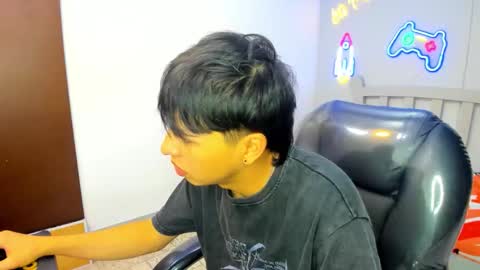 Snapshot of stiwentwink chatting on 10.17.25 Stiwen online show from 10.17.25